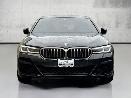 Black Sapphire Metallic 2022 BMW M550 i Xdrive