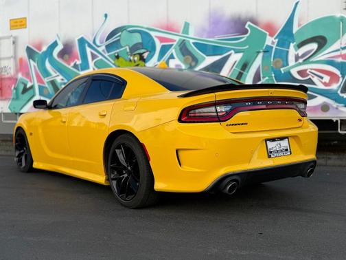 2018 Dodge Charger R/T Scat Pack