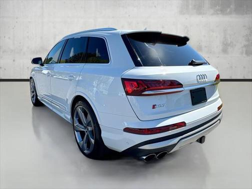 2023 Audi SQ7 4.0T Premium Plus
