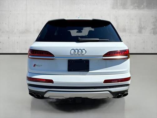 2023 Audi SQ7 4.0T Premium Plus