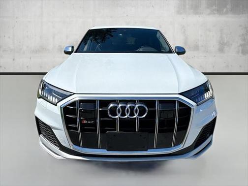 2023 Audi SQ7 4.0T Premium Plus