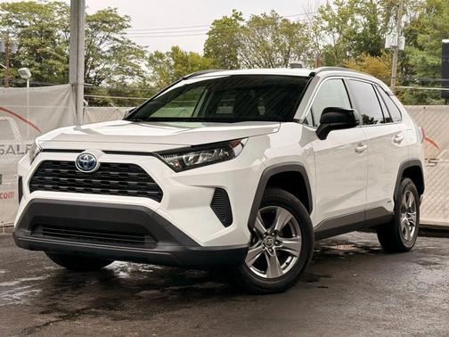 2022 Toyota RAV4 Hybrid LE