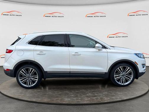 White Platinum Metallic Tri-Coat 2018 Lincoln MKC Reserve