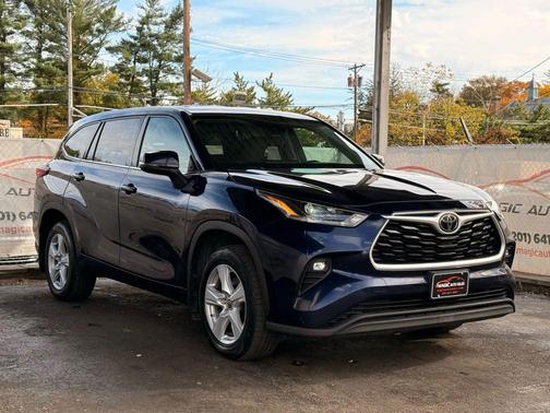 2021 Toyota Highlander L