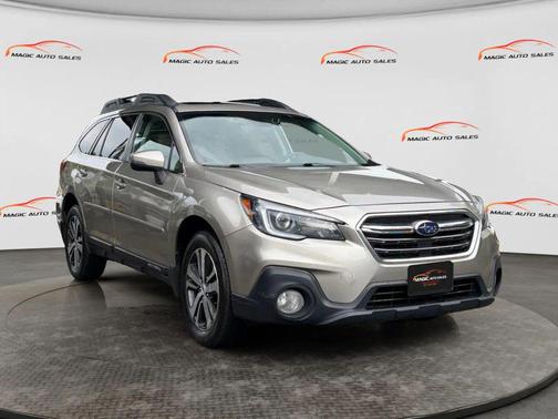 Gray 2019 Subaru Outback 2.5i Limited