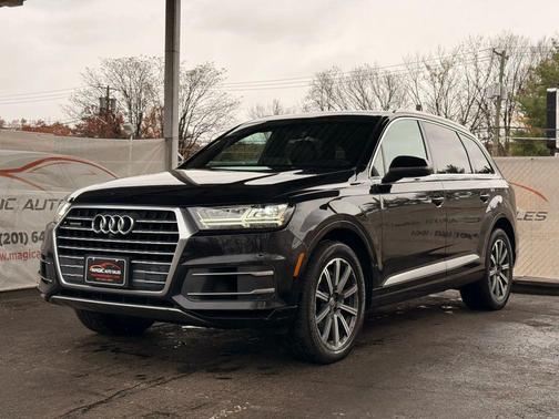 2019 Audi Q7 55 Premium Plus