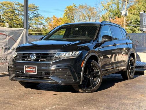 2023 Volkswagen Tiguan 2.0T SE R-Line Black 4MOTION