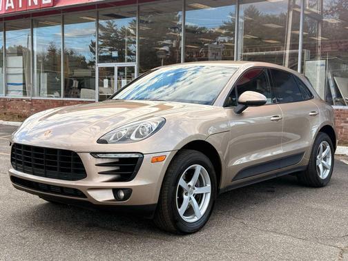 2017 Porsche Macan Sport Utility 4D