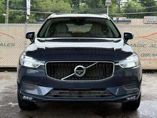 2018 Volvo XC60 T5 Momentum