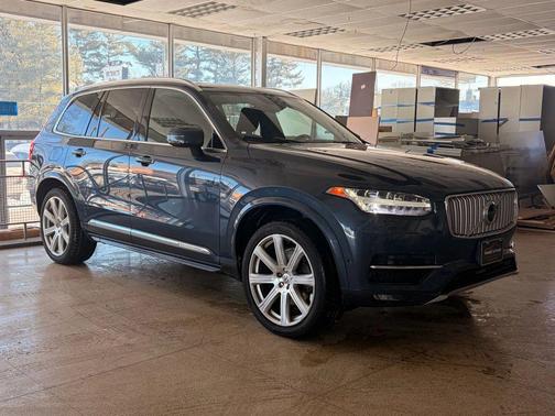 2018 Volvo XC90 T6 Inscription