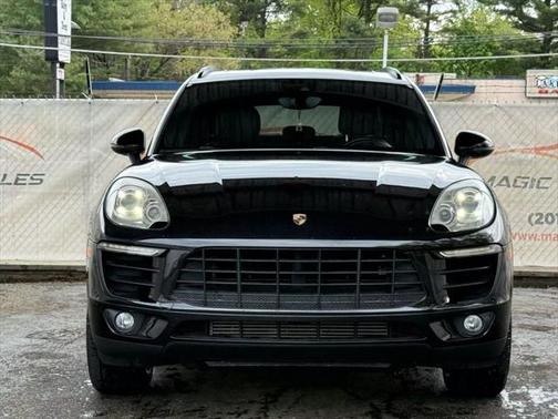 2017 Porsche Macan Base