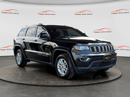 2020 Jeep Grand Cherokee Laredo