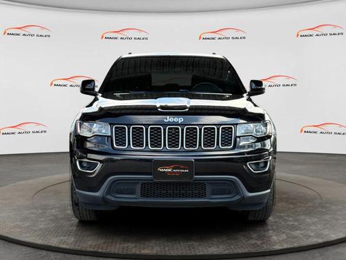 2020 Jeep Grand Cherokee Laredo