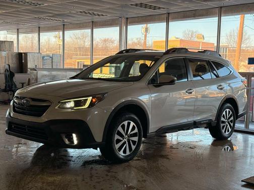 2022 Subaru Outback Premium