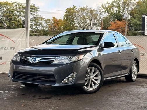 2012 Toyota Camry Hybrid XLE