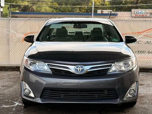 2012 Toyota Camry Hybrid XLE