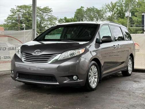 2017 Toyota Sienna XLE Premium