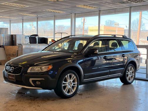 2016 Volvo XC70 T5 Platinum