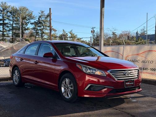 2017 Hyundai SONATA SE