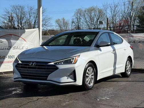 2020 Hyundai ELANTRA SE