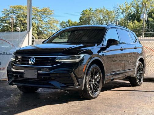 2022 Volkswagen Tiguan 2.0T SE R-Line Black 4MOTION
