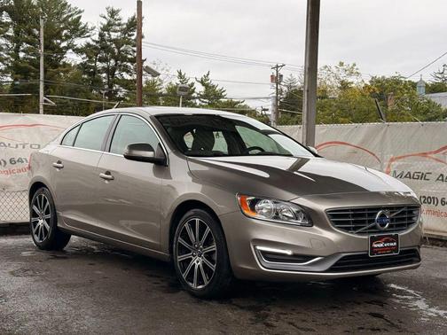 2016 Volvo S60 Inscription T5 Drive-E Premier