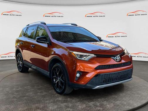 Hot Lava 2016 Toyota RAV4 SE