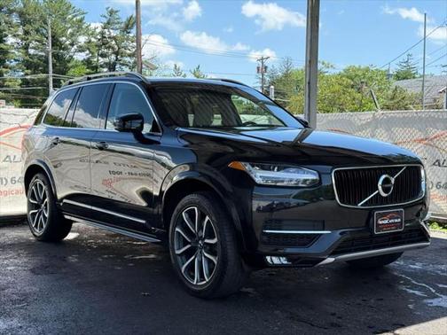 2019 Volvo XC90 T6 Momentum