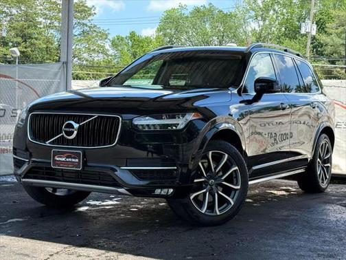 2019 Volvo XC90 T6 Momentum