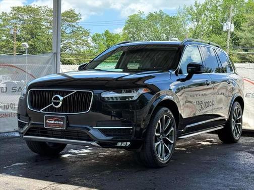 2019 Volvo XC90 T6 Momentum