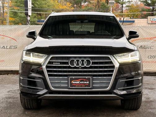 2019 Audi Q7 55 Premium Plus