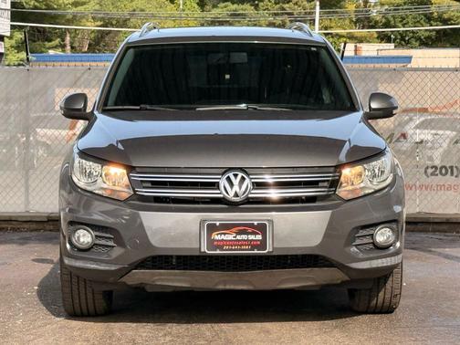 2012 Volkswagen Tiguan 2.0T SE 4MOTION