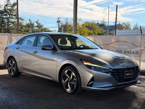 2021 Hyundai ELANTRA Limited
