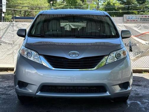 2012 Toyota Sienna LE