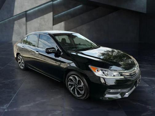 2017 Honda Accord EX-L w/Navigation & Honda Sensing