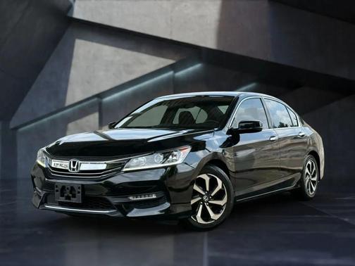 2017 Honda Accord EX-L w/Navigation & Honda Sensing