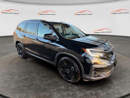 Crystal Black Pearl 2022 Honda Pilot AWD Special Edition