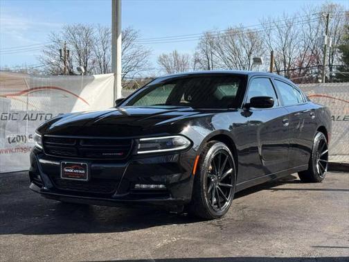2017 Dodge Charger SXT