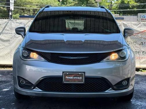 2019 Chrysler Pacifica Touring-L Plus