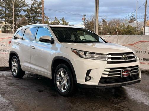 2019 Toyota Highlander Limited Platinum