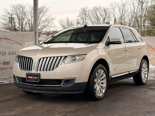 2014 Lincoln MKX Base