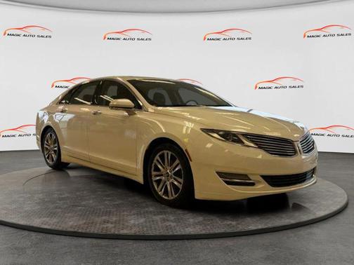 2015 Lincoln MKZ Base