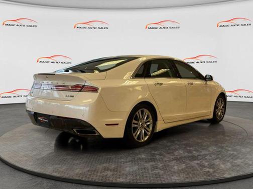 2015 Lincoln MKZ Base