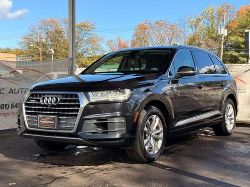 2019 Audi Q7 55 Premium Plus