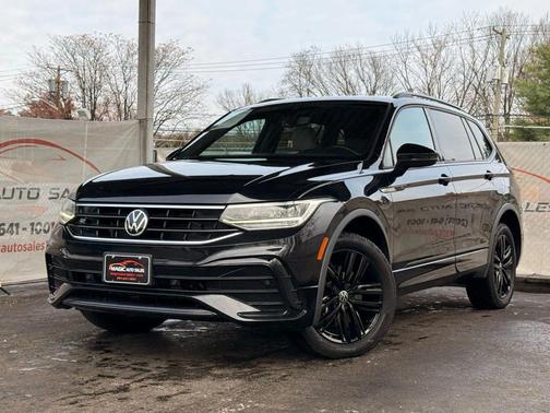 2022 Volkswagen Tiguan 2.0T SE R-Line Black 4MOTION