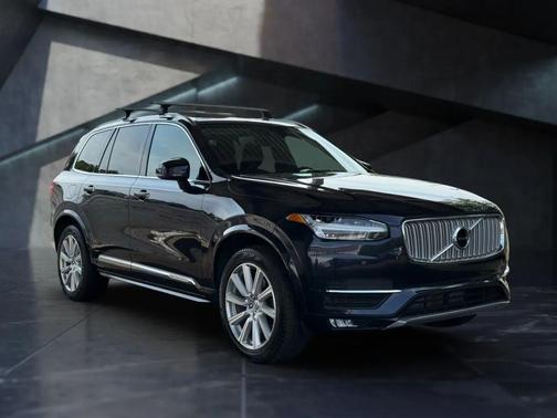 2019 Volvo XC90 T6 Inscription