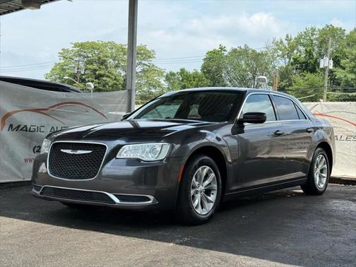 2016 Chrysler 300 Limited