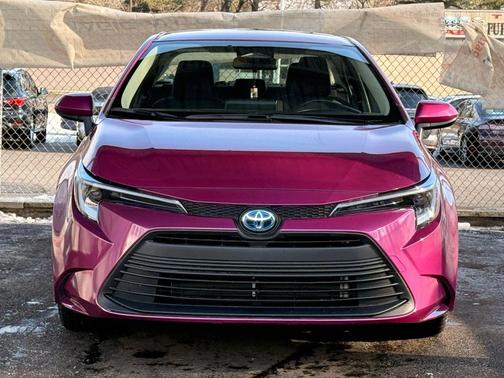 2025 Toyota Corolla Hybrid SE