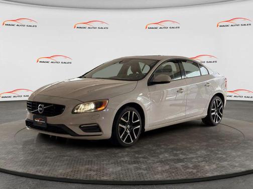 Ice White 2017 Volvo S60 T5 Dynamic