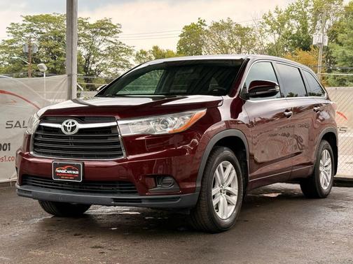 2016 Toyota Highlander LE